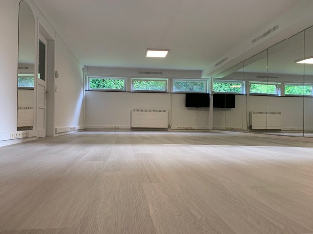 Indoor winter classes at Studio58